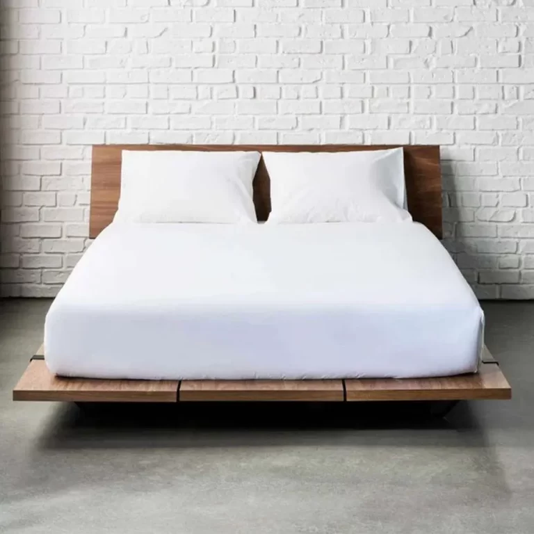How Wholesale Beds Contribute to the Well-being of Hotel Guests